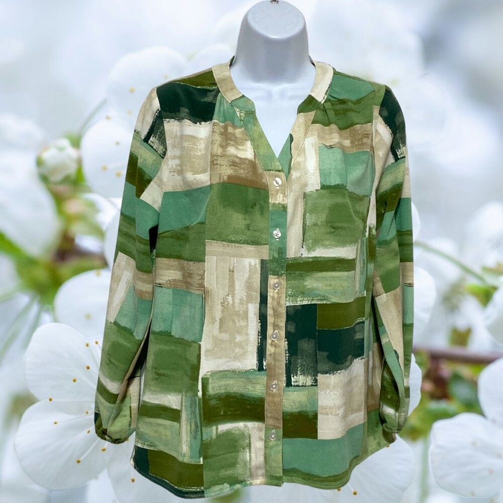 D & Co.-Women's Small Top Long Sleeve Multi-Color Button V-Neckline Light Weight